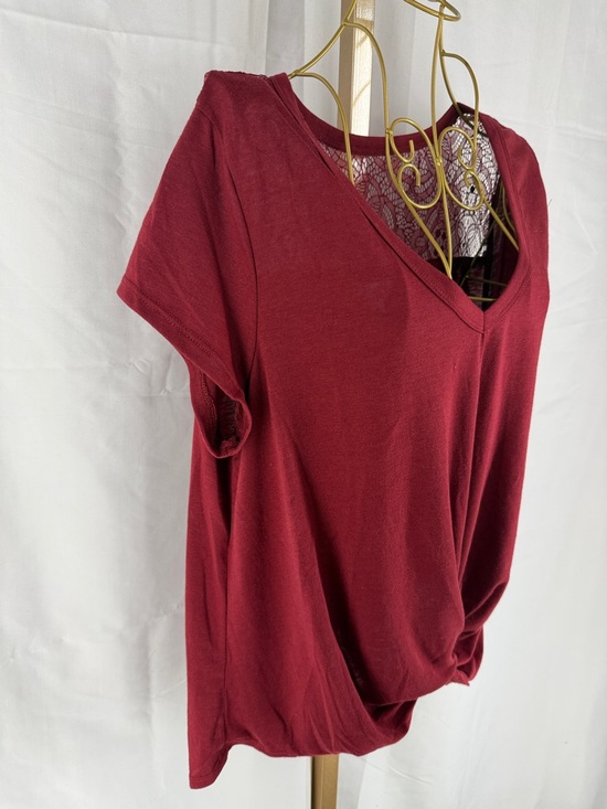 Arizona Jean Company Short Sleeve Lace Back Twist Front Top Shirt - XL  Wine Red - Picture 3 of 10